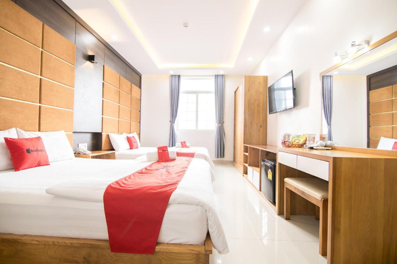 Reddoorz Plus Near Lotte Mart Cong Hoa Ho Şi Min Exterior foto