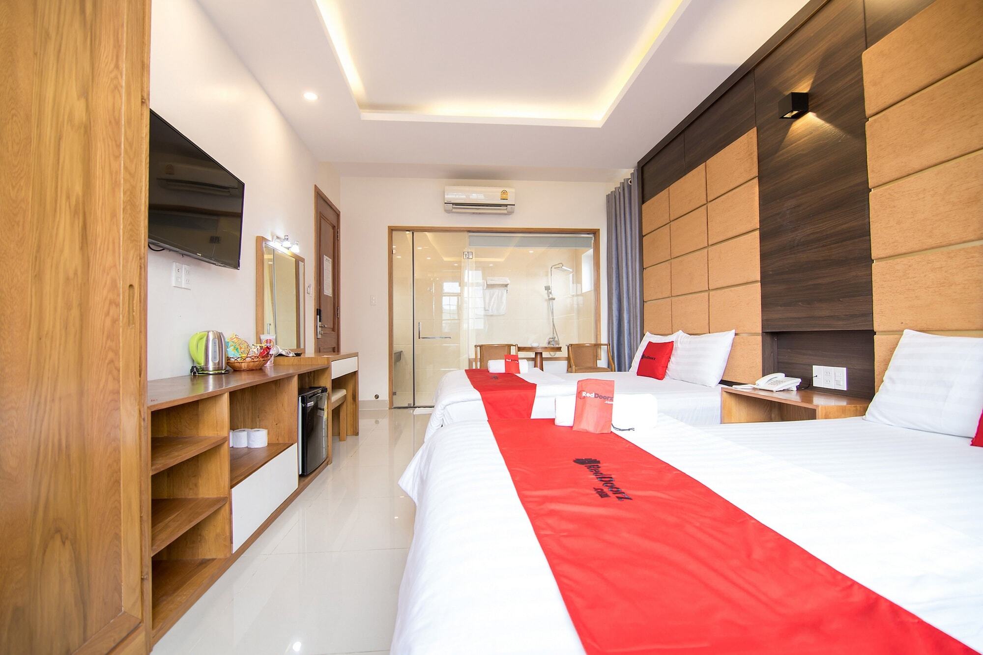 Reddoorz Plus Near Lotte Mart Cong Hoa Ho Şi Min Exterior foto