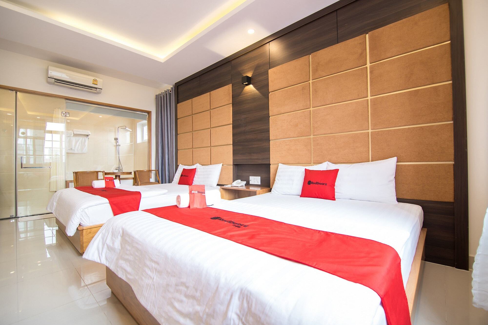 Reddoorz Plus Near Lotte Mart Cong Hoa Ho Şi Min Exterior foto